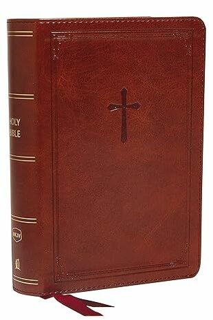 NKJV Compact Ref. Bible bruin