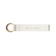 Christelijke leren sleutelhanger - Grijswit - Never Alone