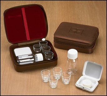 Avondmaal set meeneembaar 4 cups Avondmaal set meeneembaar 4 cups