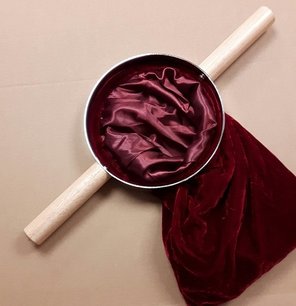 collectezak - Red Velvet